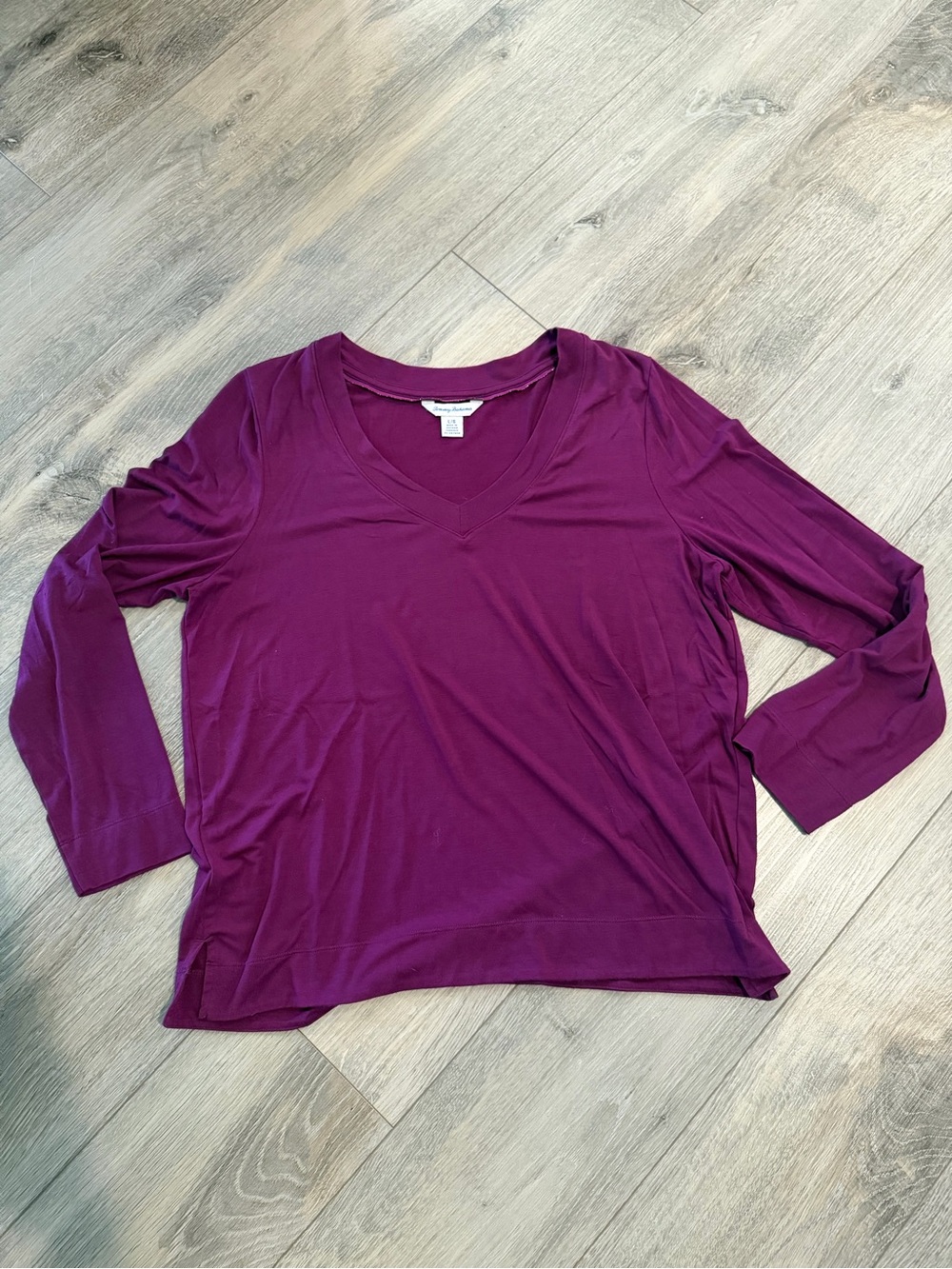 Tommy Bahama Women's Long Sleeve V-Neck Top - Plum